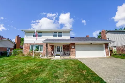 1515 Burchwood Dr, Fairborn, OH 45324