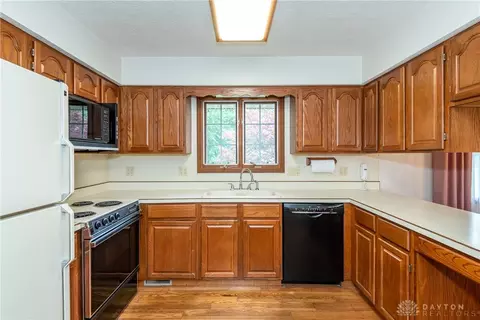 2820 Springfield Xenia Rd, Springfield, OH 45506 photo 16
