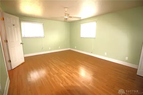 Bedroom - 5574 Overbrooke Rd, Kettering, OH 45440 photo 3 of 4