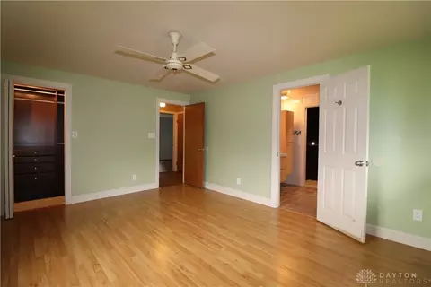 Bedroom - 5574 Overbrooke Rd, Kettering, OH 45440 photo 4 of 4