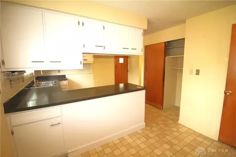 Kitchen - 5574 Overbrooke Rd, Kettering, OH 45440 photo 2 of 2