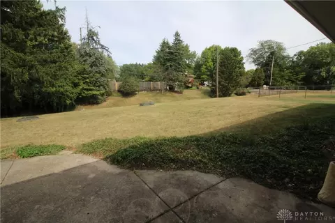 Exterior - 5574 Overbrooke Rd, Kettering, OH 45440 photo 3 of 4