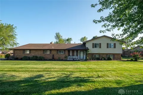 3572 Eastmoor Dr, Dayton, OH 45431