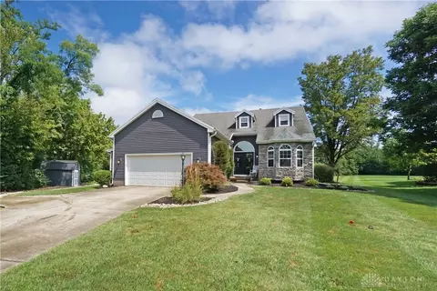 1711 Magnolia Ct, Lebanon, OH 45036