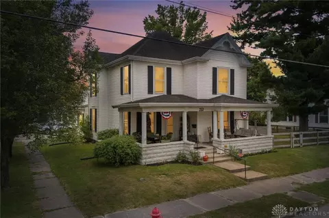 212 E Main St, Blanchester, OH 45107