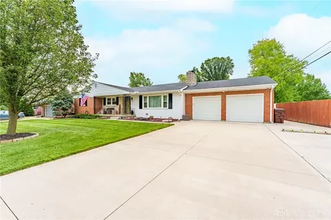 4708 Ronald Dr, Middletown, OH 45042