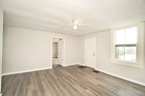 320 Pearl St, Reading, OH 45215 photo 4