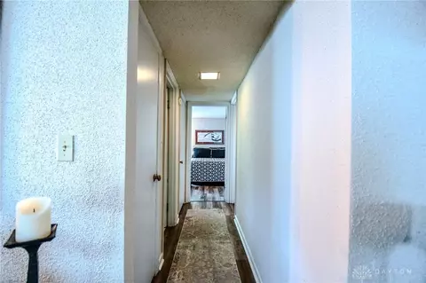 Entry Way - 705 E Dorothy Ln, Kettering, OH 45419 photo 2 of 2