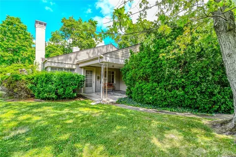 Exterior - 705 E Dorothy Ln, Kettering, OH 45419 photo 5 of 11