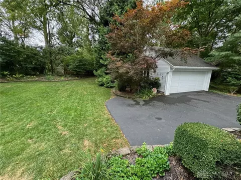 295 W Harding Rd, Springfield, OH 45504 photo 31