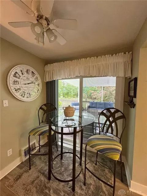 295 W Harding Rd, Springfield, OH 45504 photo 7