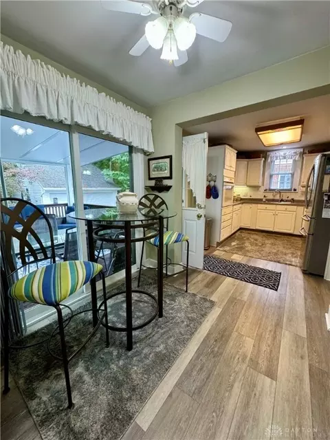 295 W Harding Rd, Springfield, OH 45504 photo 9