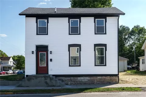 Exterior - 320 E Franklin St, Troy, OH 45373 photo 7 of 10