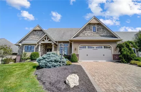480 Signature Dr, Xenia, OH 45385