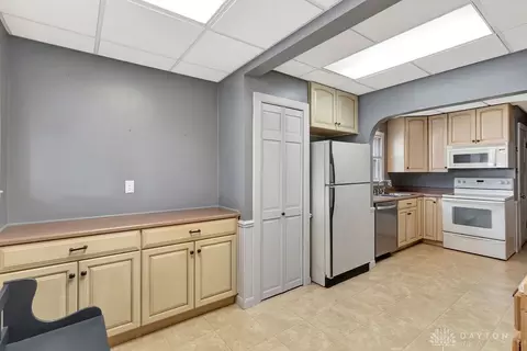 2931 Lansing Dr, Dayton, OH 45420 photo 10
