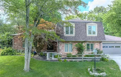 578 Wards Corner Rd, Loveland, OH 45140
