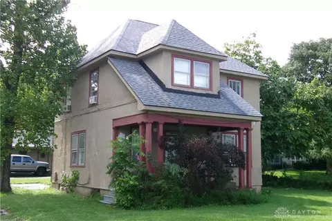 8207 N Main St, Dayton, OH 45415