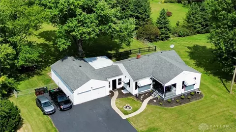 2141 E Stroop Rd, Dayton, OH 45429
