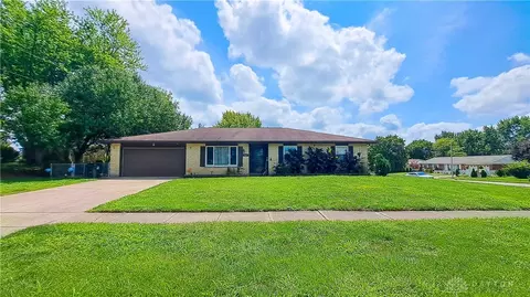 602 W Wenger Rd, Englewood, OH 45322
