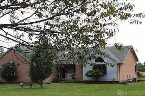 5181 Chenoweth Rd, Waynesville, OH 45068