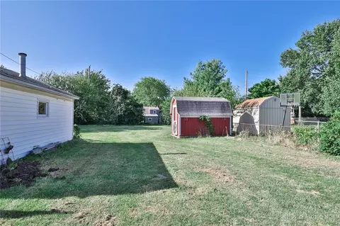 Exterior - 1604 Kantner Dr, Kettering, OH 45429 photo 7 of 11