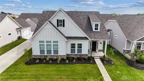 4007 Pepperwell Cir, Dayton, OH 45440