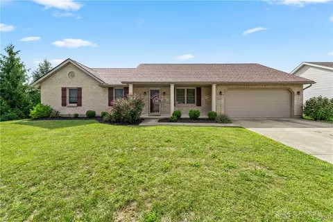1280 Mayfair Dr, Wilmington, OH 45177