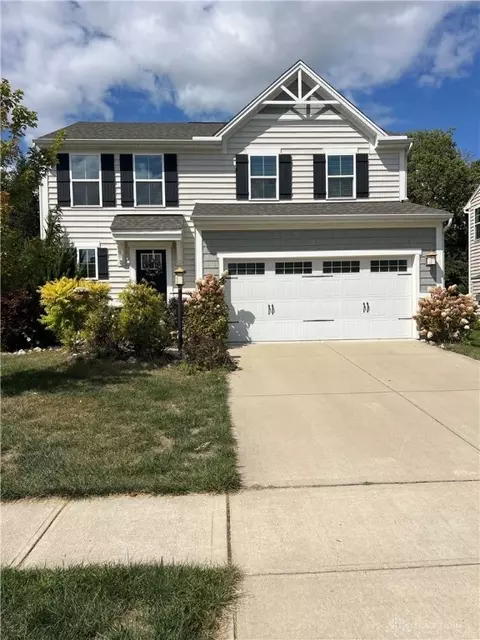 2881 Ridge View Ct, Xenia, OH 45385