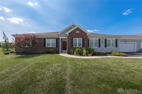 3073 Willowbrook Way, Dayton, OH 45431