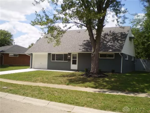 5651 Shady Oak St, Dayton, OH 45424