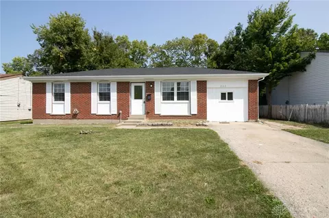 2132 Sevenhills Dr, Cincinnati, OH 45240