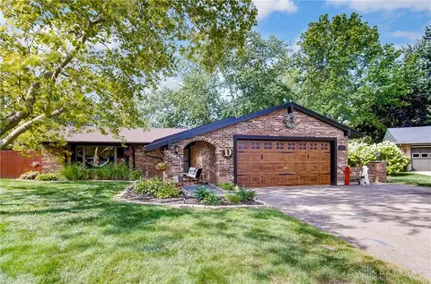 6295 Henshire Ct, Dayton, OH 45459