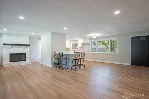 121 Cushwa Dr, Centerville, OH 45459 photo 3