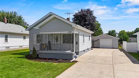 1705 Winona Dr, Middletown, OH 45042