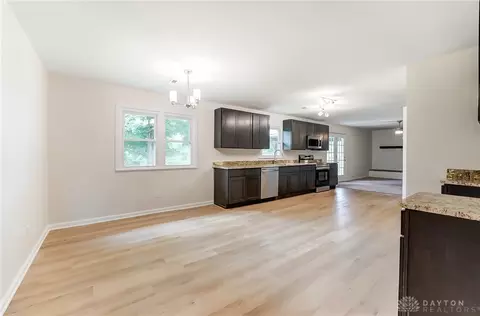 Kitchen - 4555 Eck Rd, Middletown, OH 45042 photo 1 of 4