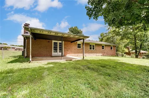 Exterior - 4555 Eck Rd, Middletown, OH 45042 photo 3 of 6