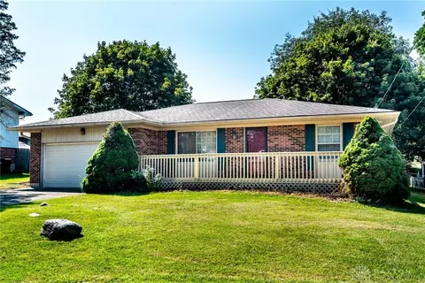 2465 Trinity Dr, Middletown, OH 45044