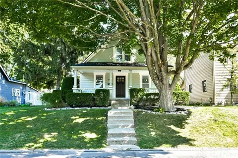 31 Weller Ave, Dayton, OH 45458
