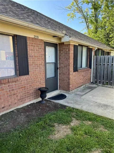 3551 Spanish Villa Dr, Dayton, OH 45414