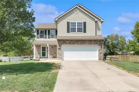 111 Green Meadow Ct, Franklin, OH 45005