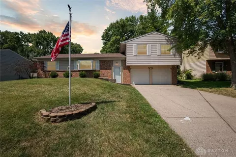 6047 Morningside Dr, Fairfield, OH 45014