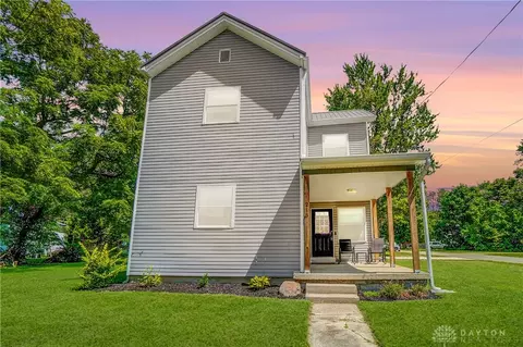 215 Lazenby St, Blanchester, OH 45107