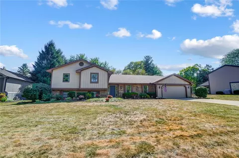 2142 Pelwood Dr, Centerville, OH 45459