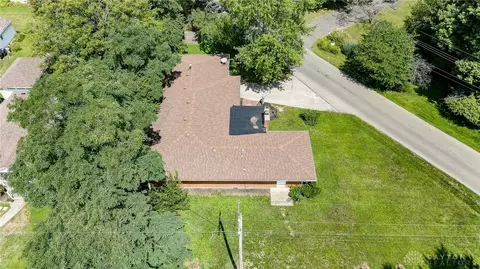 3781 Claybourne Rd, Kettering, OH 45429 photo 5
