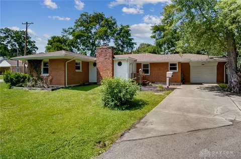 3781 Claybourne Rd, Kettering, OH 45429