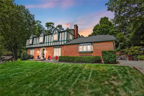 6905 Normancrest Ct, Washington Township, OH 45459