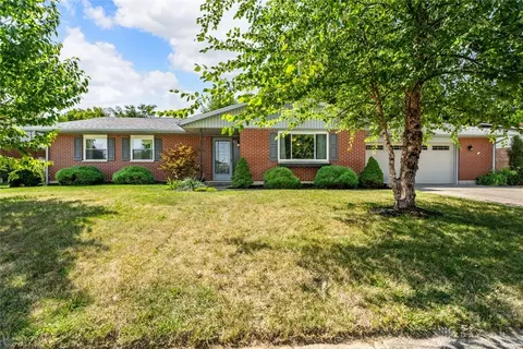 62 Spruce Ct, Tipp City, OH 45371