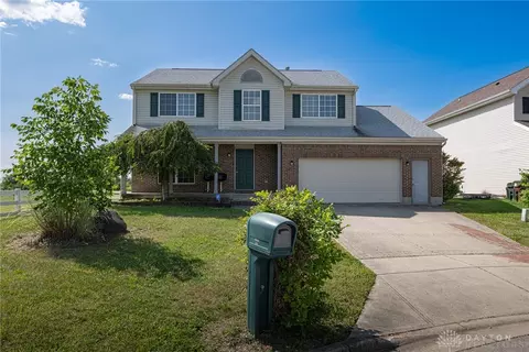 506 Wintergreen Pl, Clayton, OH 45315