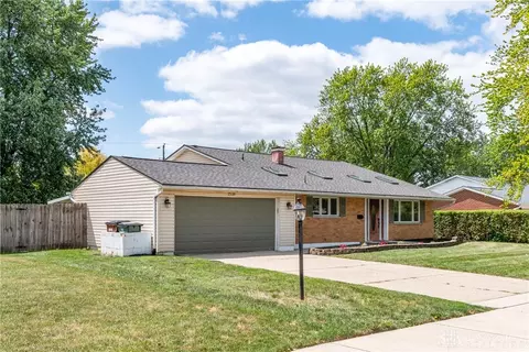 Exterior - 2530 E Stroop Rd, Kettering, OH 45440 photo 8 of 8
