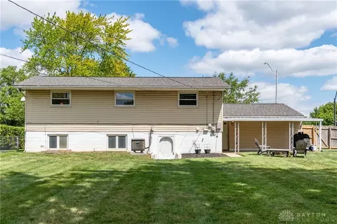Exterior - 2530 E Stroop Rd, Kettering, OH 45440 photo 6 of 8